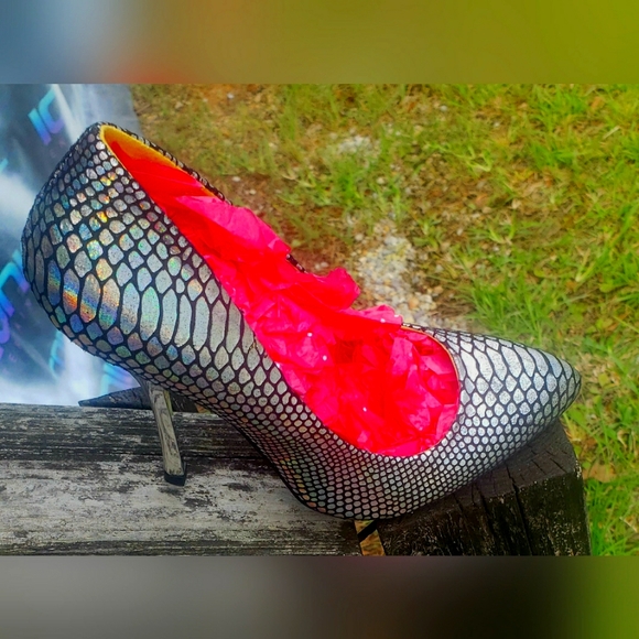 Iridescent Butterfly Heels - Picture 1 of 2